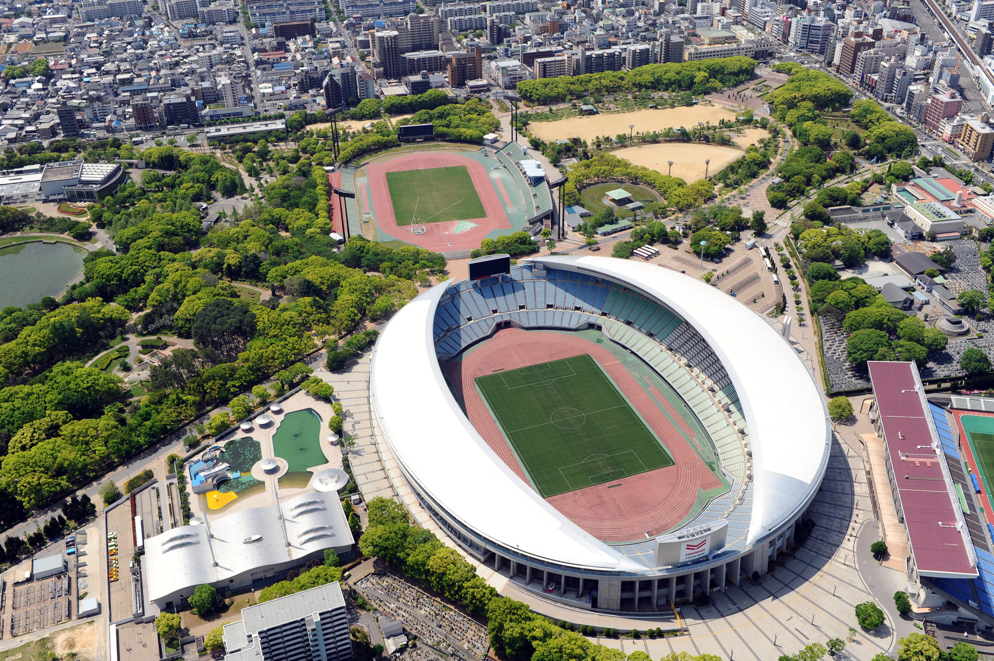 大阪市東住吉区の長居スタジアム