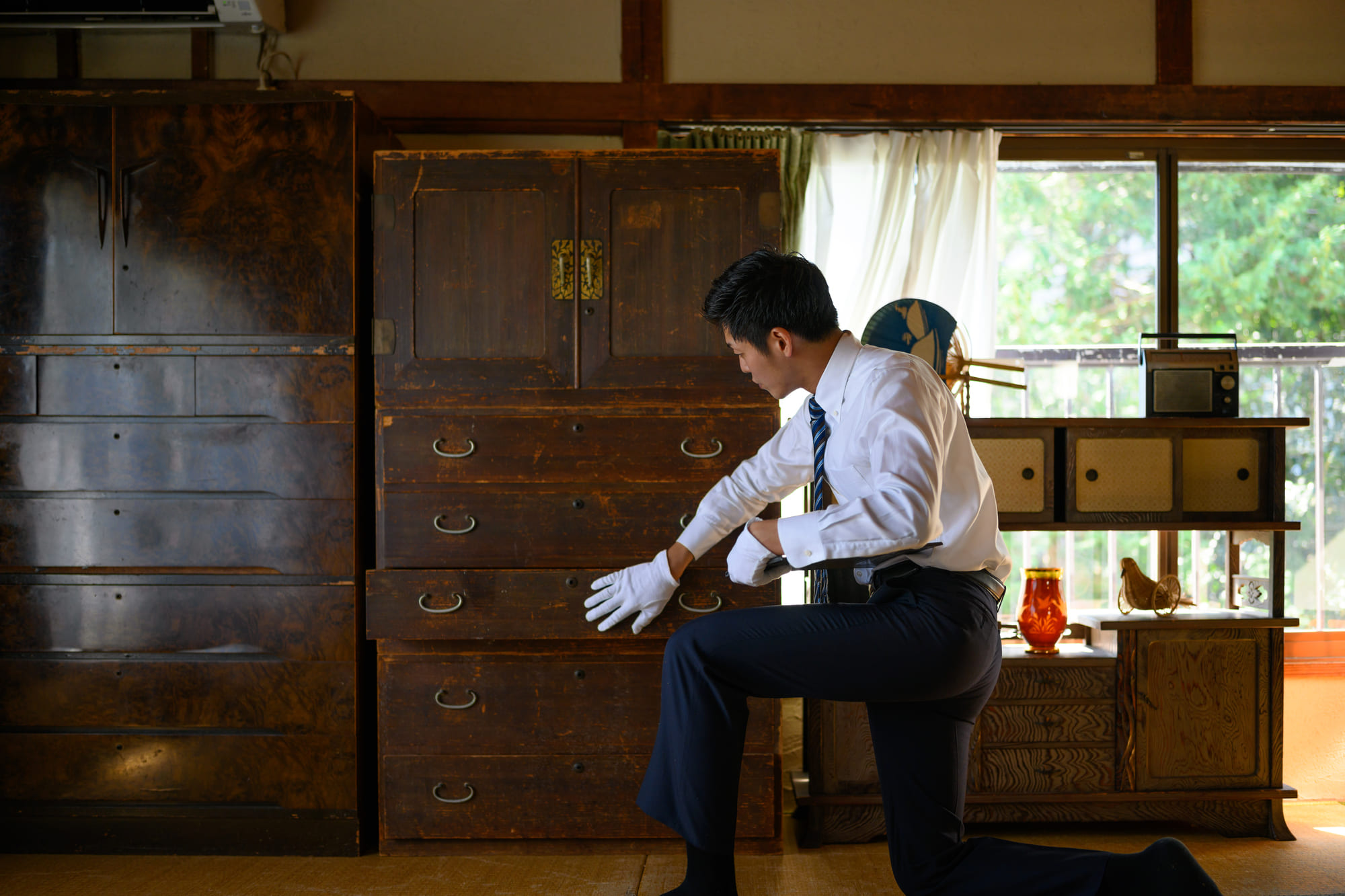 家財が残ったままの和室